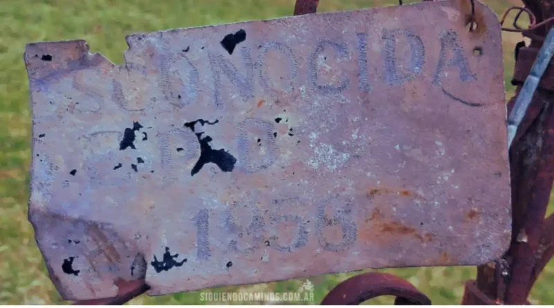 el misterio de la desconocida, historias de cementerios, siguiendo caminos