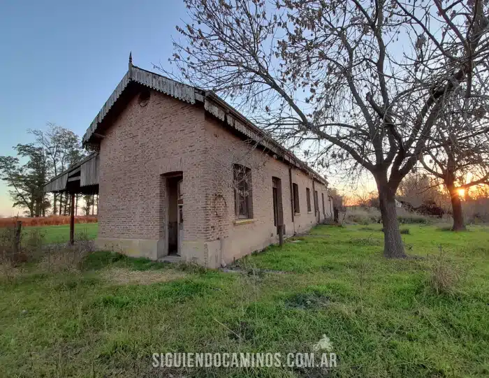 Estación ferroviaria Mangoré, ferrocarril Mitre, Santa Fe, Siguiendo Caminos